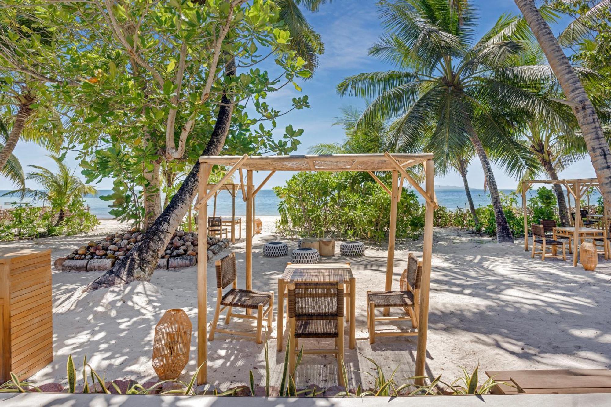 Indian Ocean Lodge Grand Anse  Exterior photo